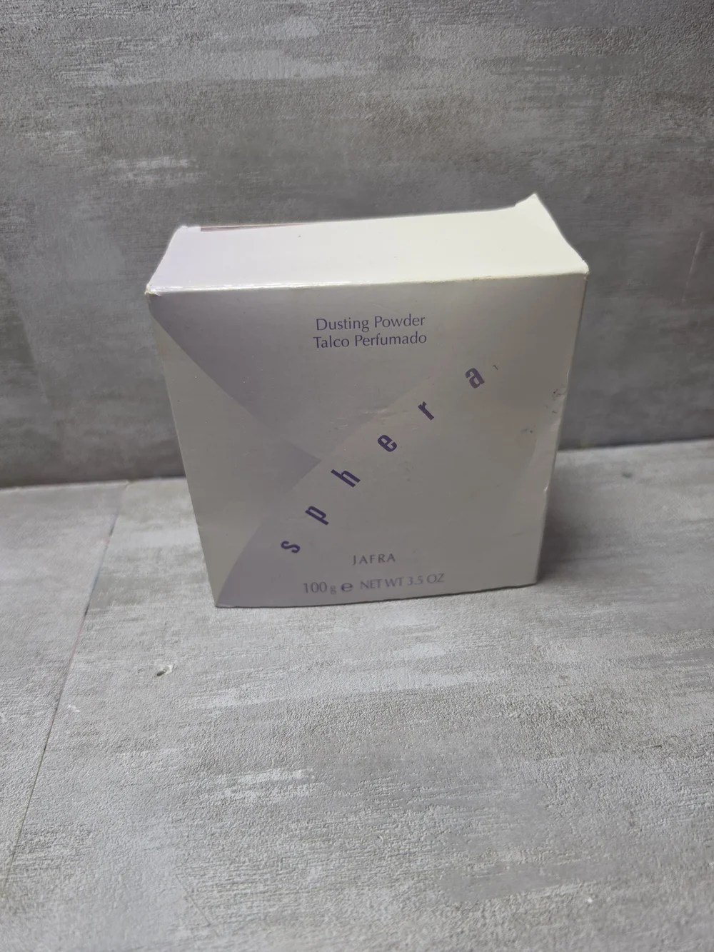 Sphera Dusting Powder by Jafra - White & Light Purple Box